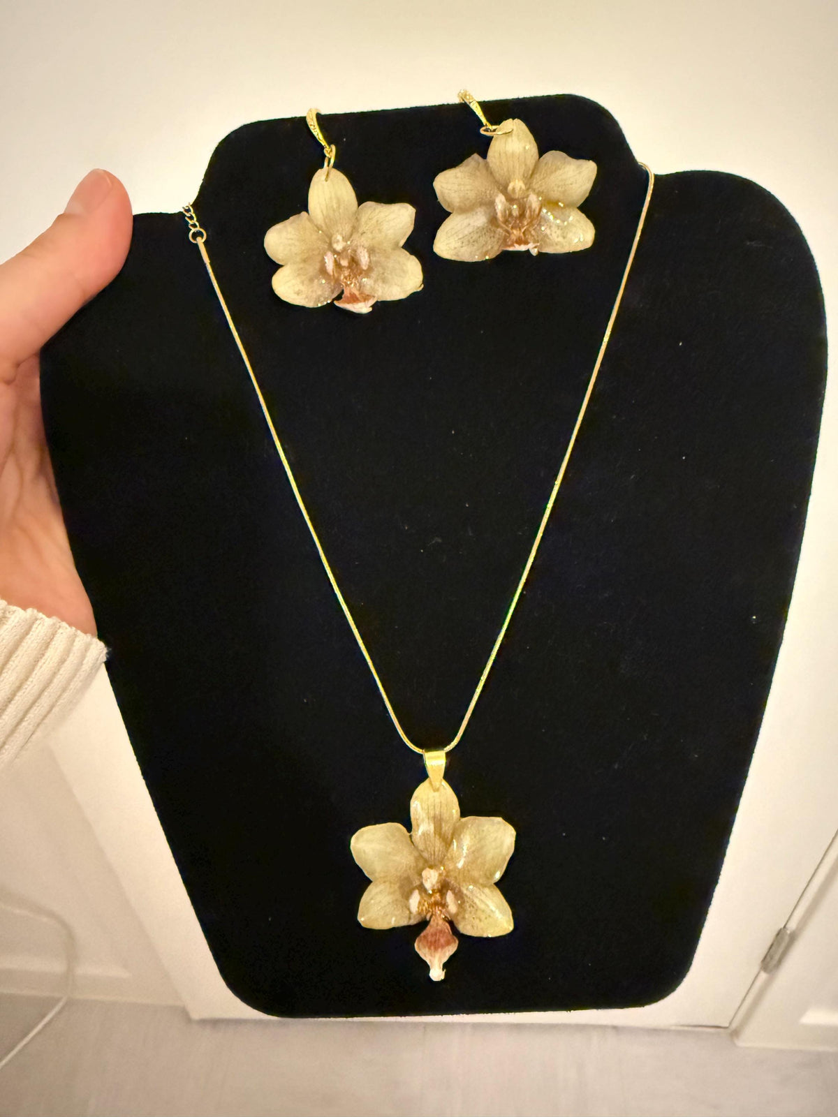 Real Orchid Necklace – Handmade Resin Botanical Jewellery, Stainless Steel Chain