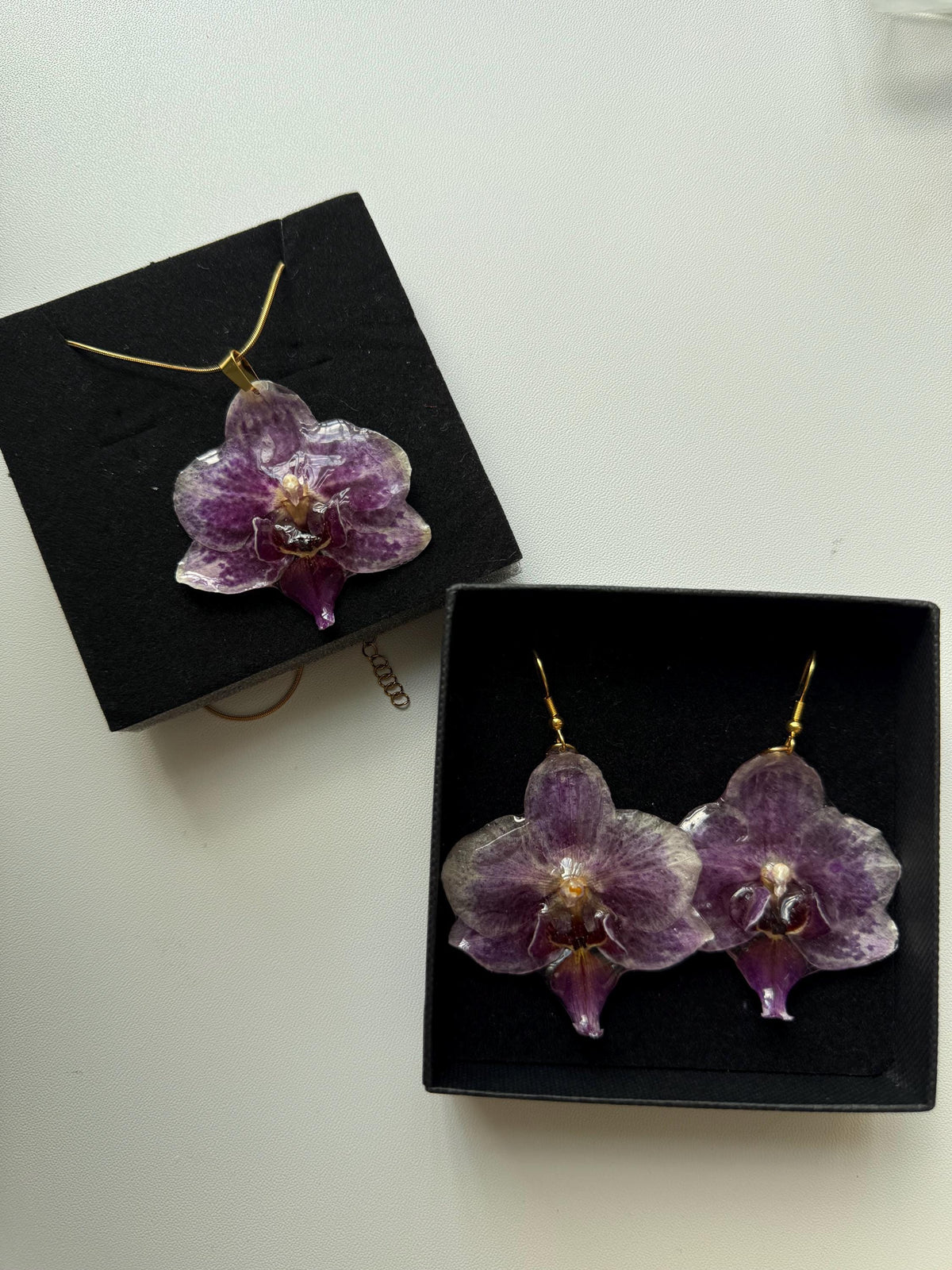 Real Orchid Necklace – Handmade Resin Botanical Jewellery, Stainless Steel Chain