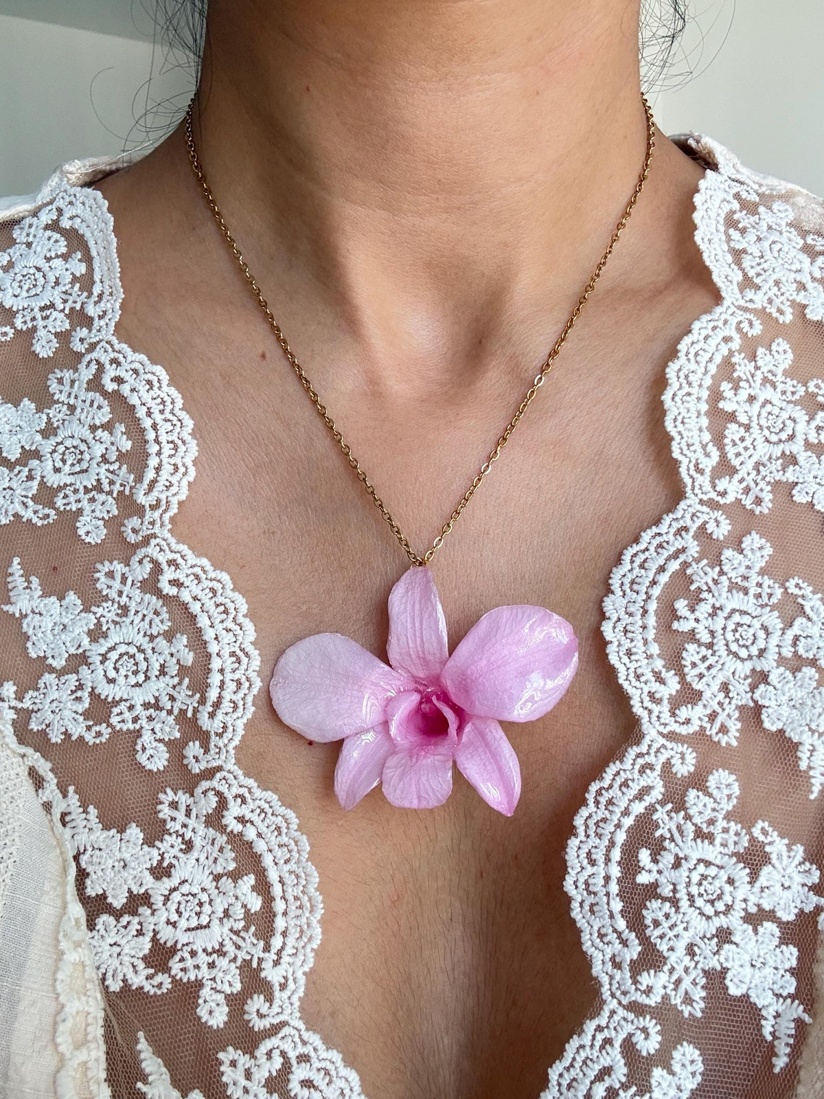 Real Orchid Necklace – Lightweight Handmade Flower Pendant with Stainless Steel Chain